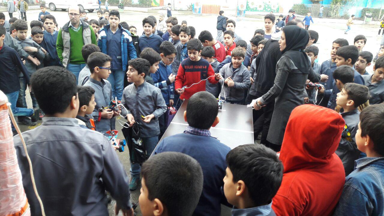 مسابقات رباتیک دانش آموزی در بابلسر برگزار شد