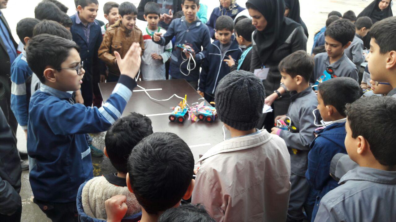 مسابقات رباتیک دانش آموزی در بابلسر برگزار شد