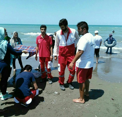 نجات یافتن 36 مسافر از مرگ حتمی درسواحل مازندران