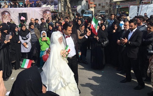تصاویر عجیب در راهپیمایی 22 بهمن مازندران