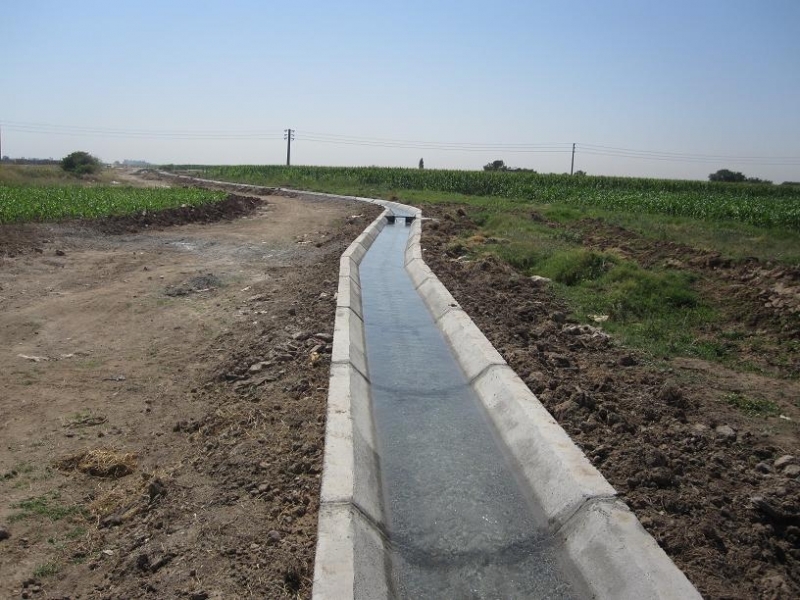 کانال های انتقال آب در روستاهای شهرستان آوج احداث شدند کانال های انتقال آب در روستاهای شهرستان آوج احداث شدند
