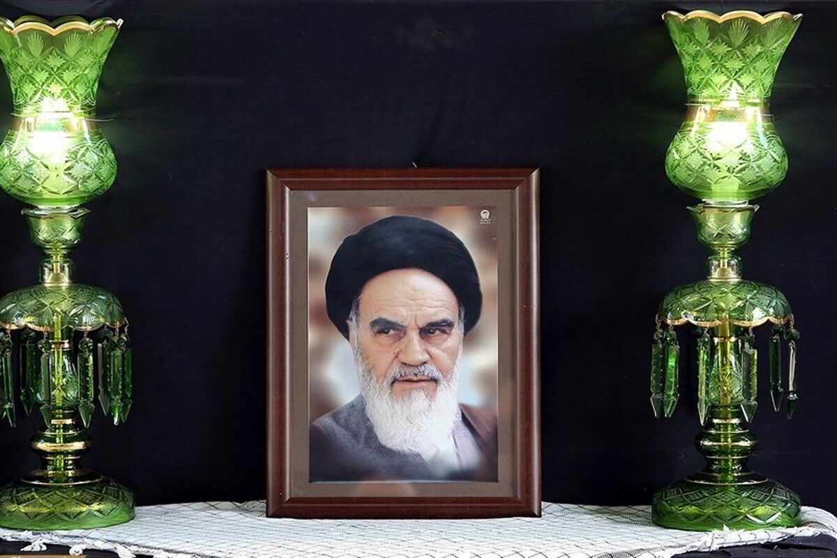 اعزام ۲۰ هزار زائر از شهرستان کرج به حرم امام خمینی (ره) اعزام ۲۰ هزار زائر از شهرستان کرج به حرم امام خمینی (ره)