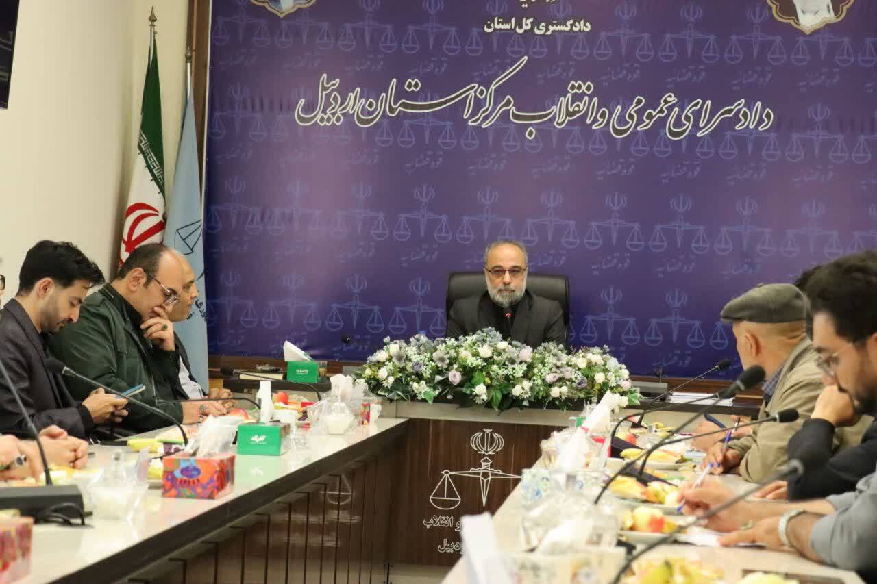 خبرنگاران دادستان را حامی خود بدانند خبرنگاران دادستان را حامی خود بدانند