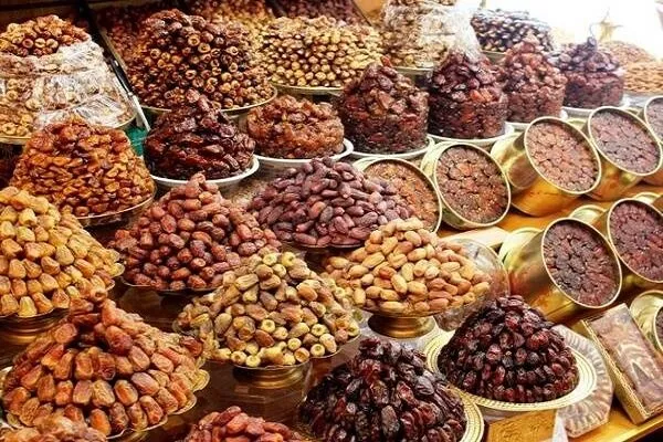 برخورد قانونی با واحدهای صنفی فروش خرمای غیر مجاز در خوزستان